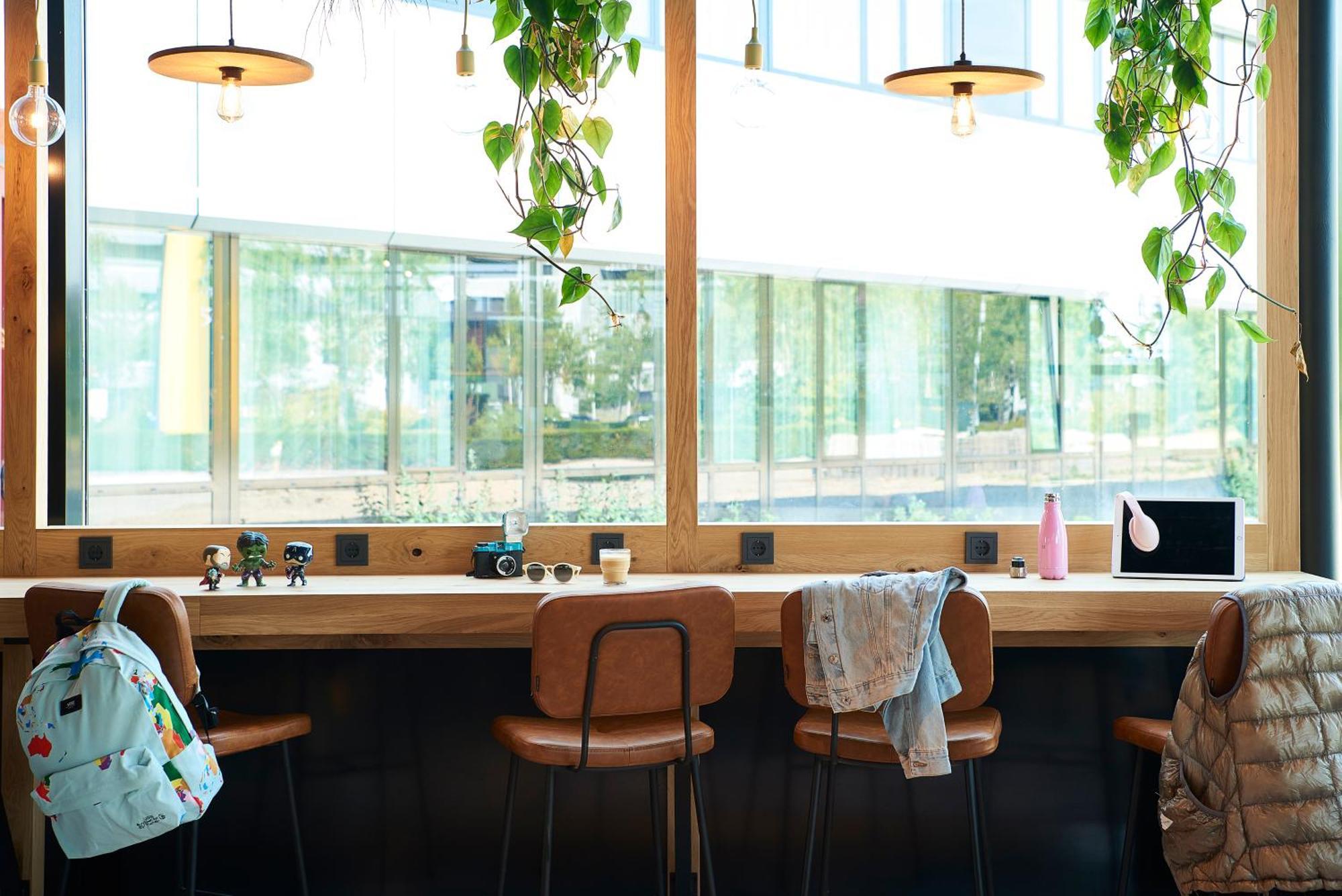 Moxy Amsterdam Schiphol Airport Hotel Hoofddorp Kültér fotó
