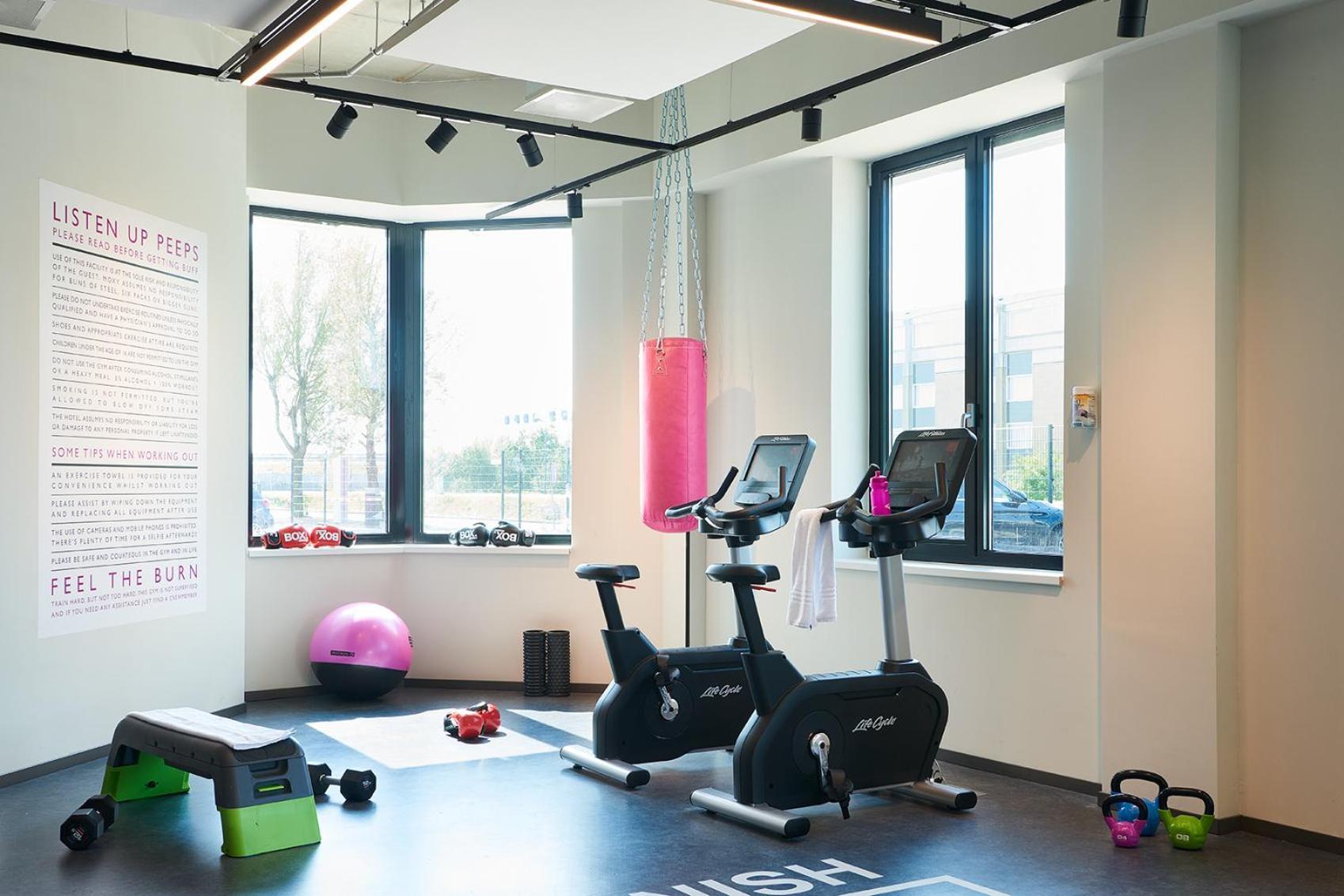 Moxy Amsterdam Schiphol Airport Hotel Hoofddorp Kültér fotó