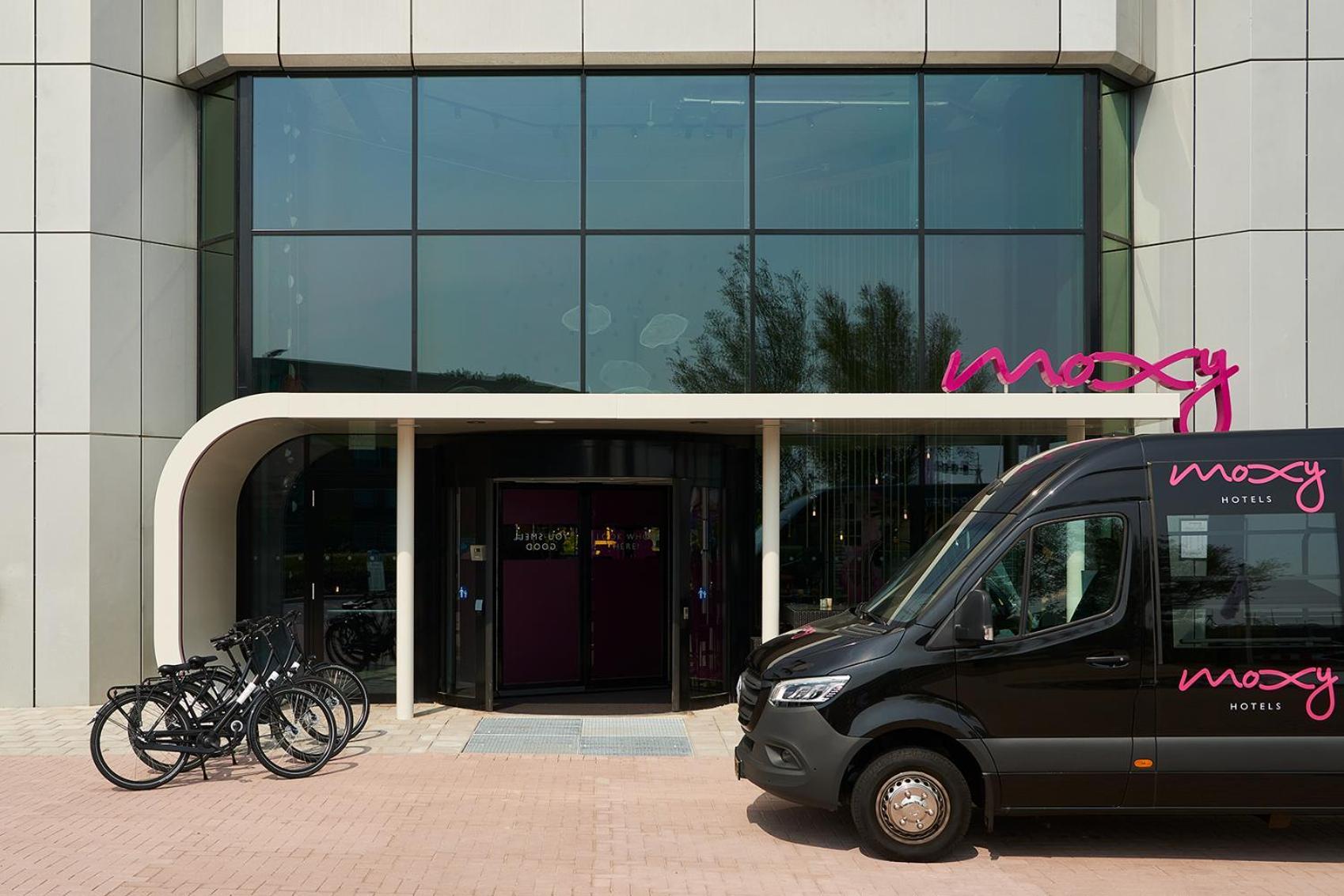 Moxy Amsterdam Schiphol Airport Hotel Hoofddorp Kültér fotó