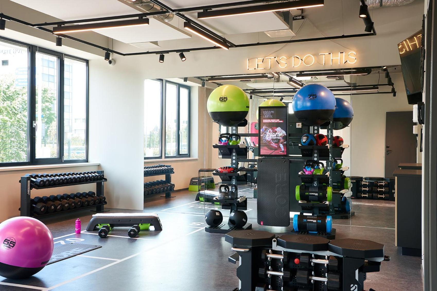 Moxy Amsterdam Schiphol Airport Hotel Hoofddorp Kültér fotó